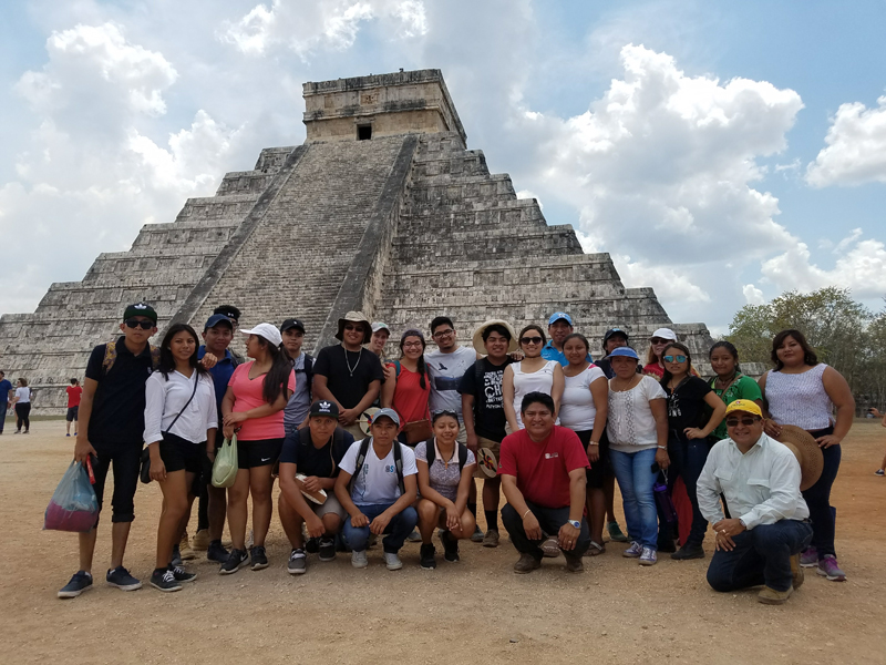 Students and other participants visited several cultural sites in Yucatán, including the Castillo at the UNESCO world heritage site of Chichén Itzá.